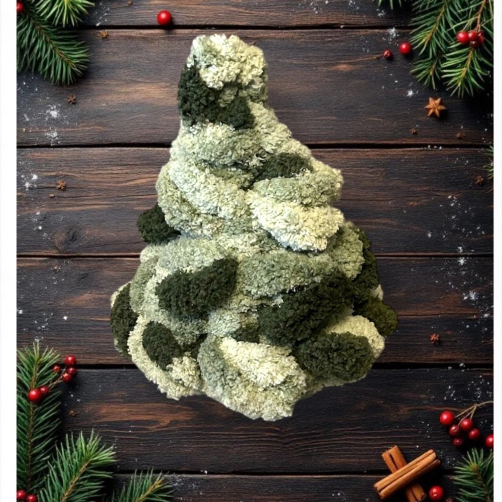 Handmade Chunky Yarn “Bobble” Christmas Tree 🎄